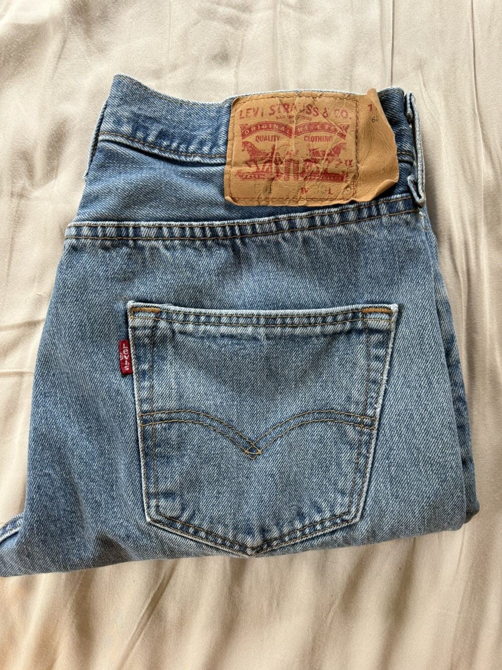 Levis 501 Jeans Mens Fit W30 L29 Denim Mid Classic Blue Wash Button Fly Worn In